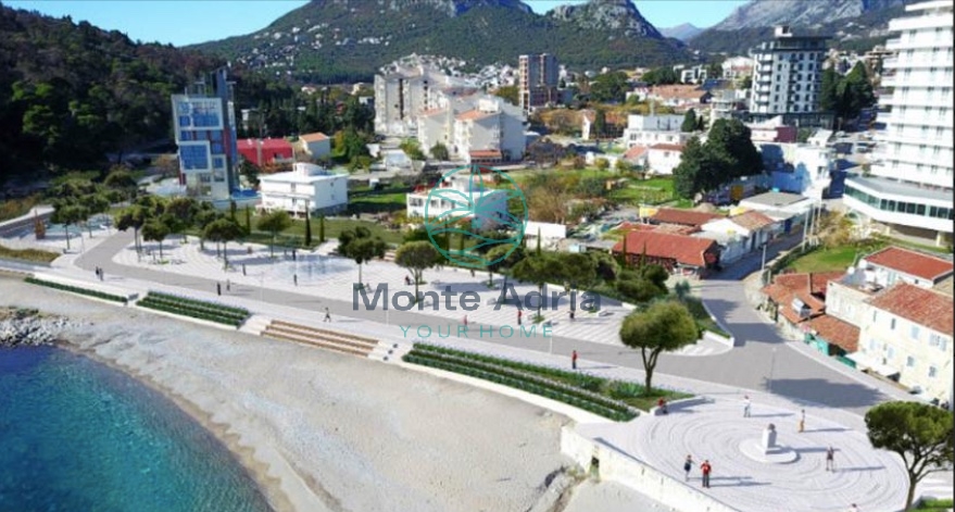  Ein Vier-Sterne-Hotel mit eigenem Strand steht zum Verkauf, Montenegro